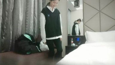 返场极品学妹，【干净利速】，万众期待呼声很高，清纯校园女神，近景口交